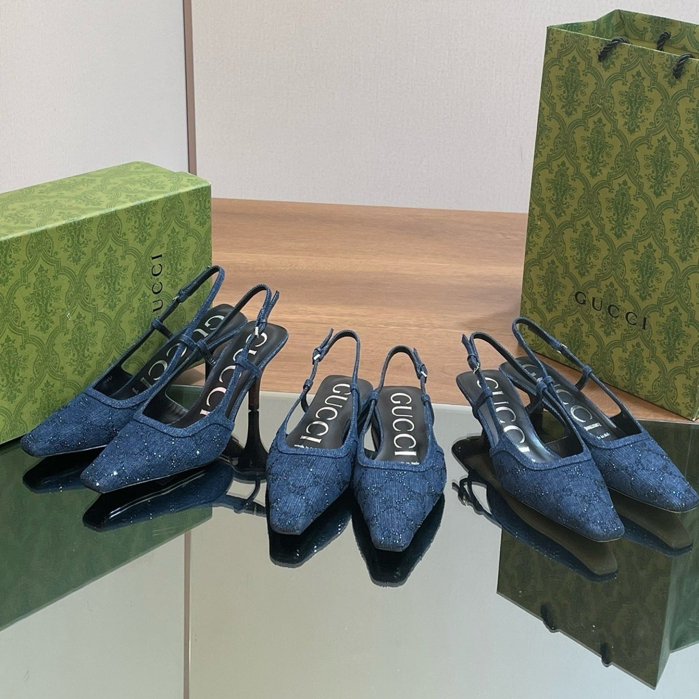 Women's Golden Breeze