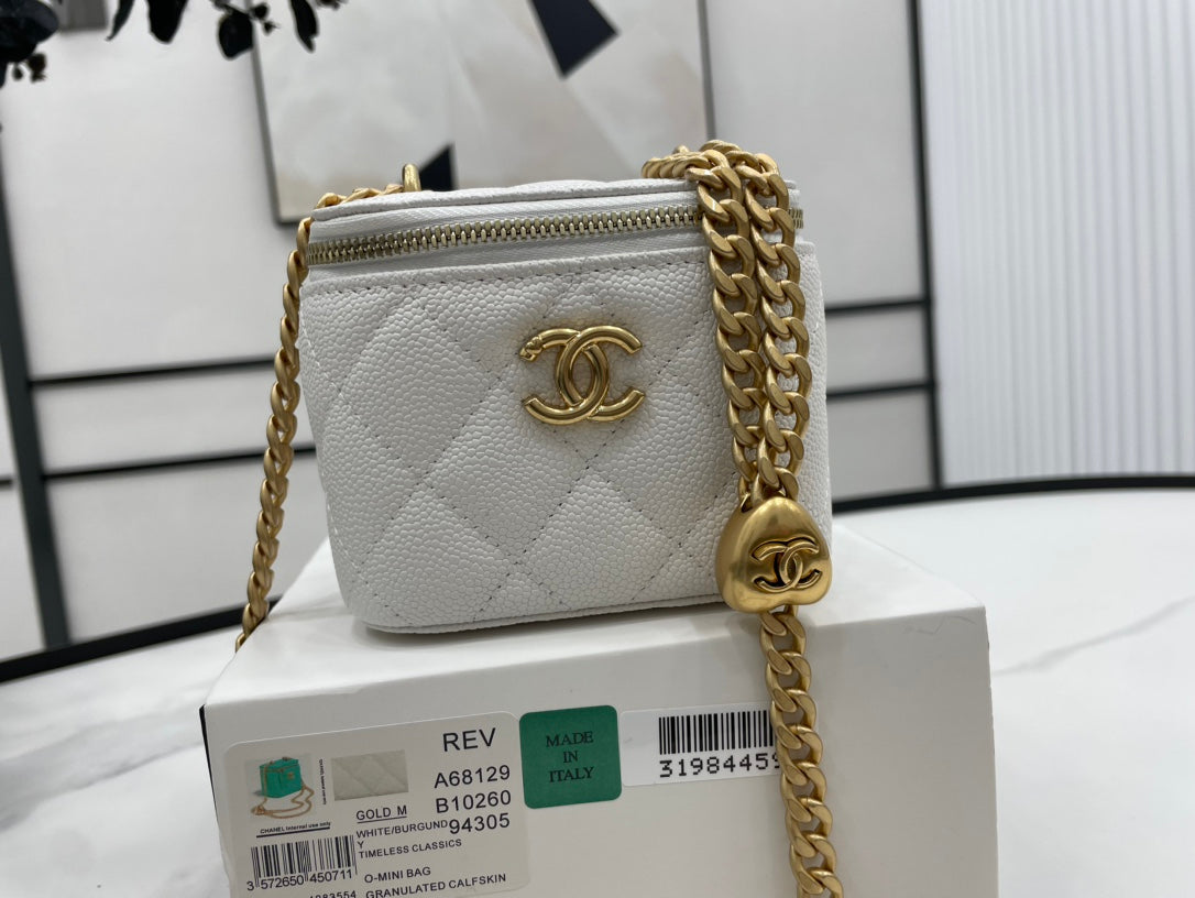 Elegant Leather Shoulder Bag