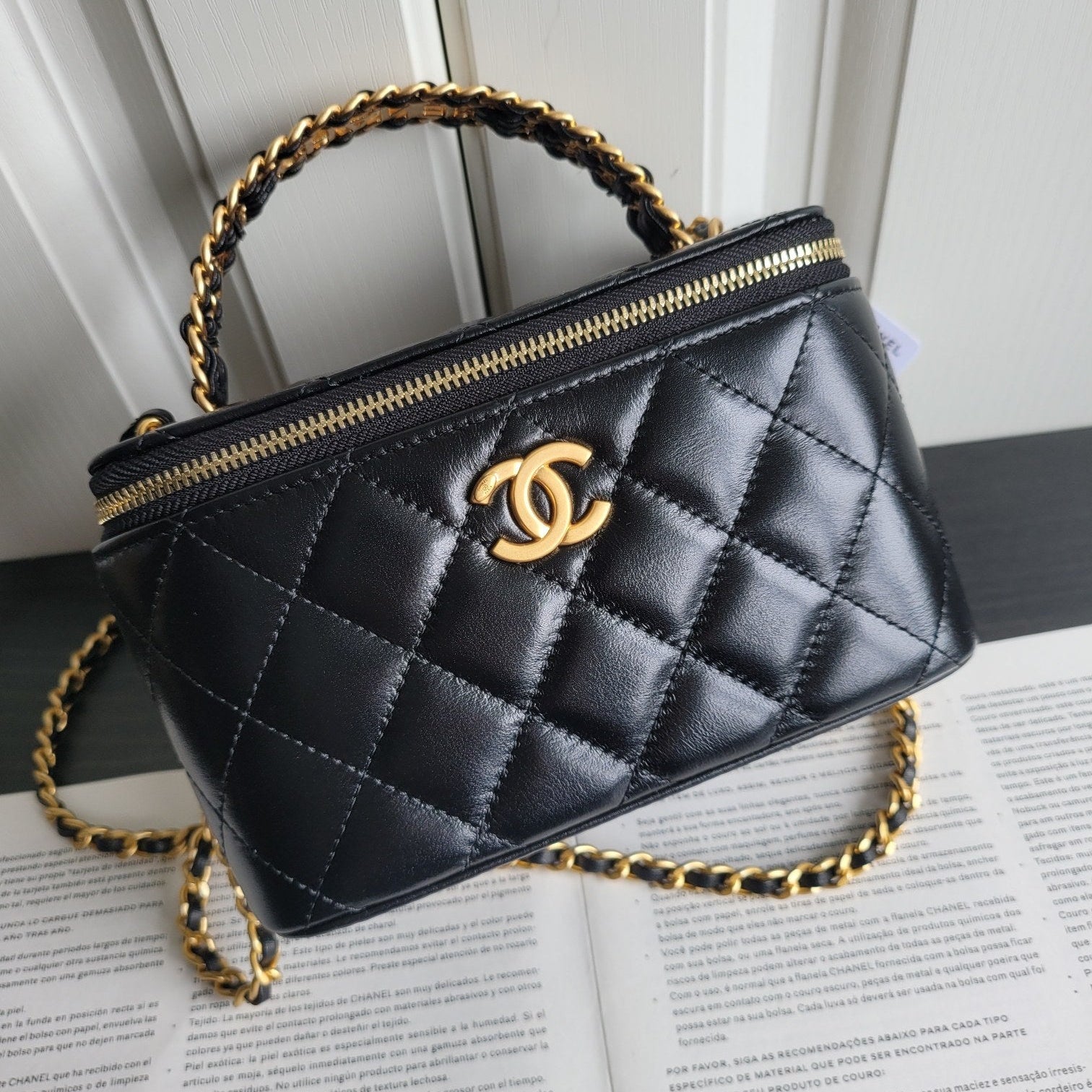 Everyday Minimal Crossbody Bag