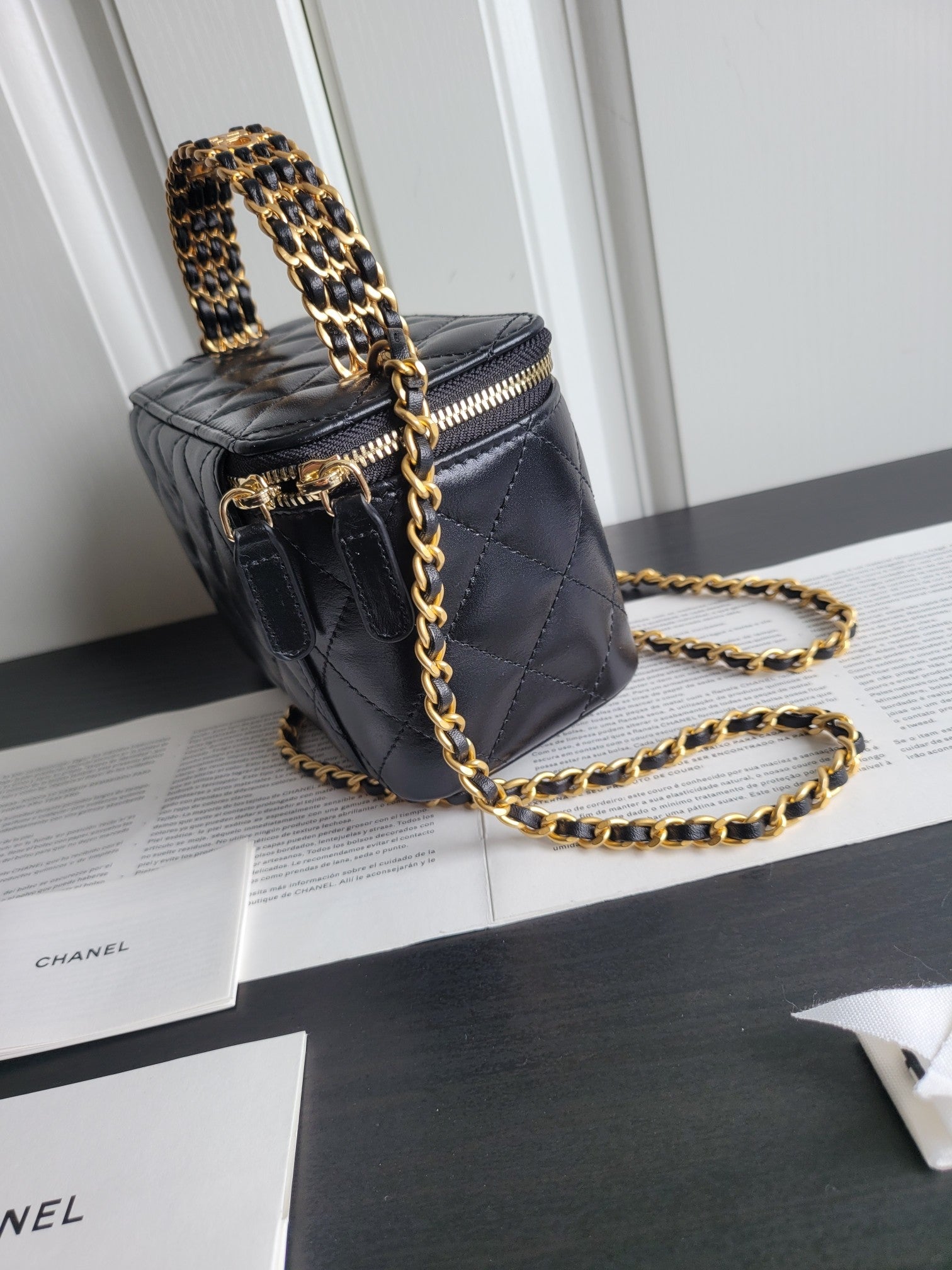 Everyday Minimal Crossbody Bag