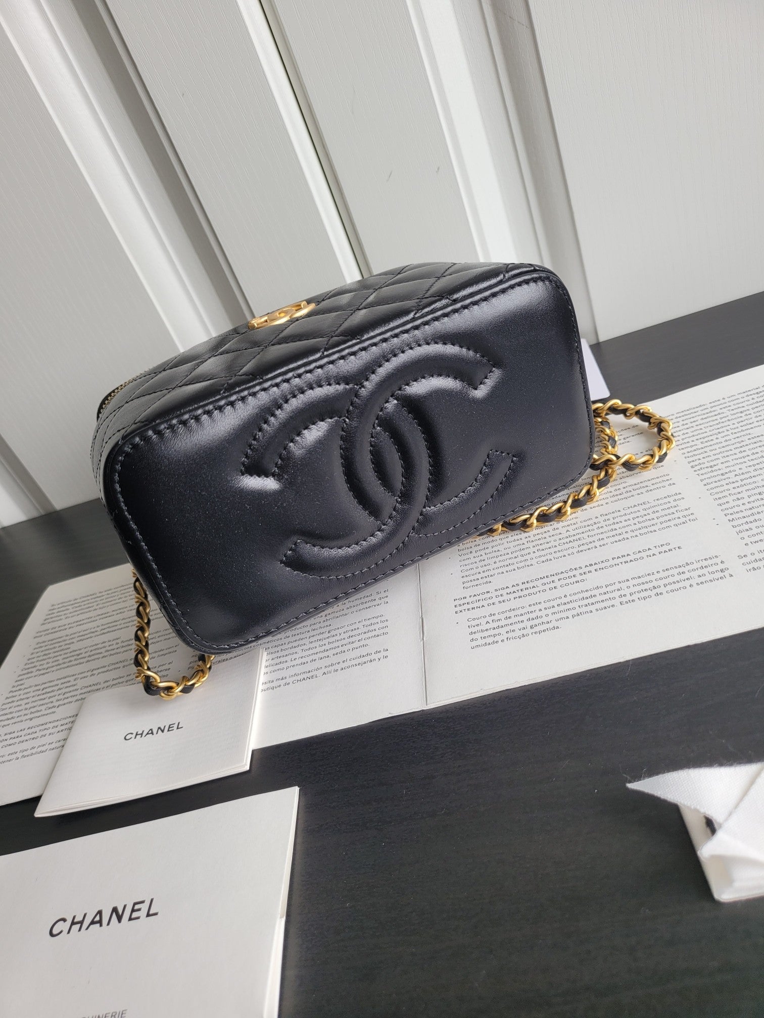 Everyday Minimal Crossbody Bag