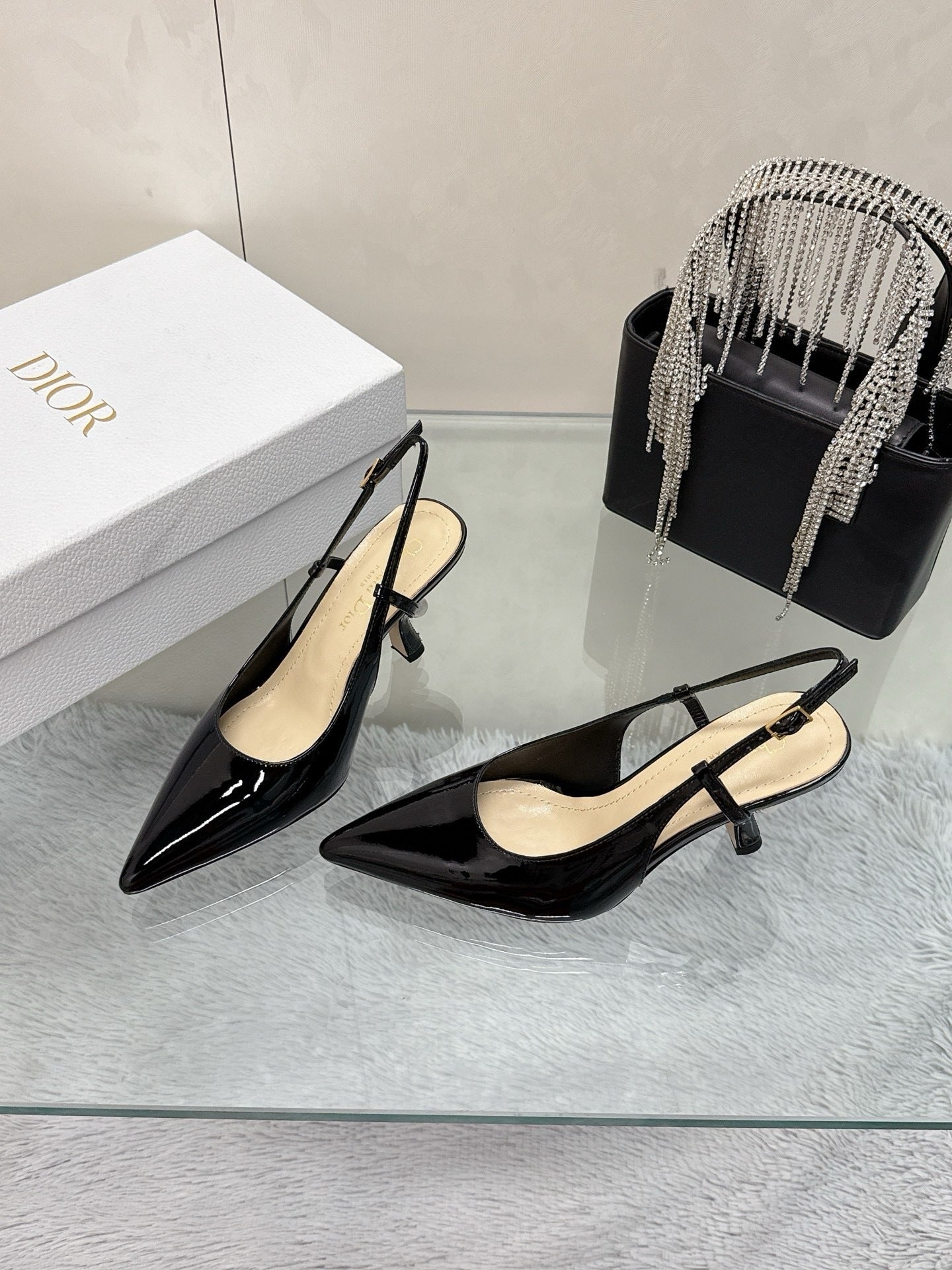 Women's Coral Wave Thong Sandals