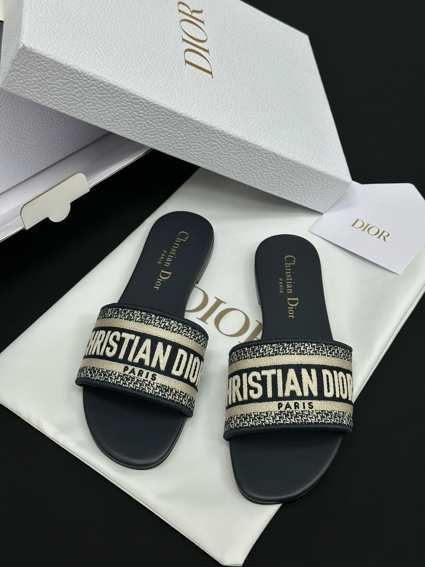 Women's Sunlit Steps Thong Sandals