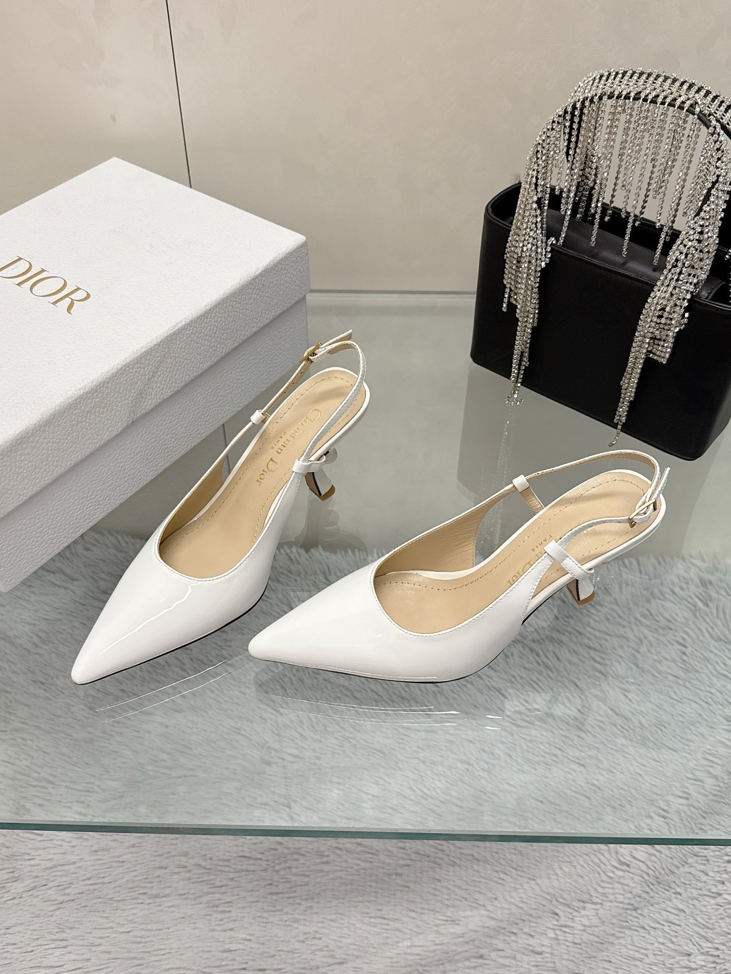 Women's Coral Wave Thong Sandals