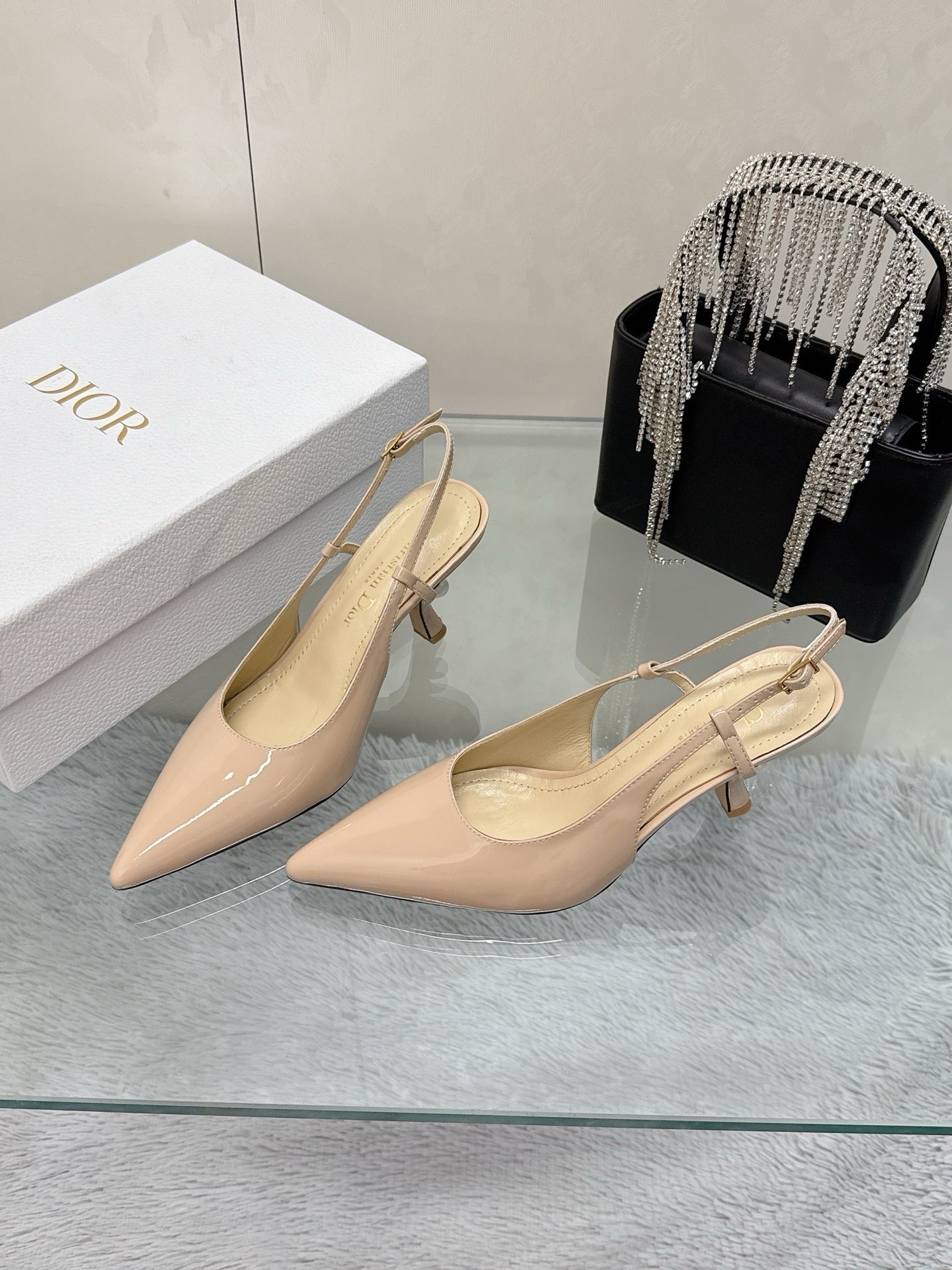 Women's Coral Wave Thong Sandals