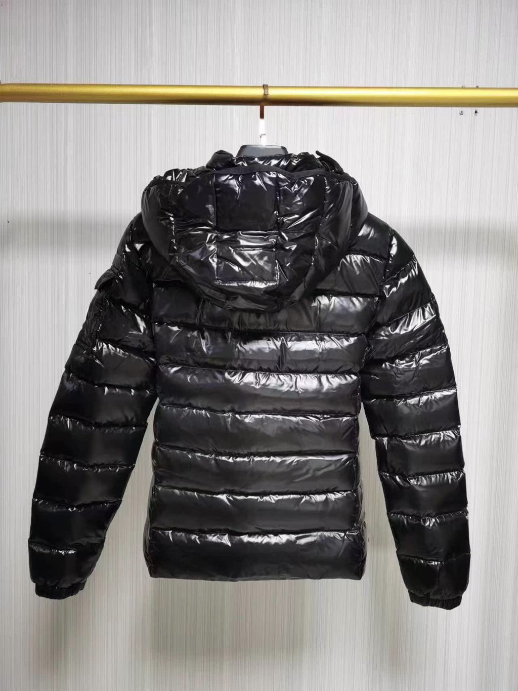 90% DUCK Hooded Down Puffer Jacket