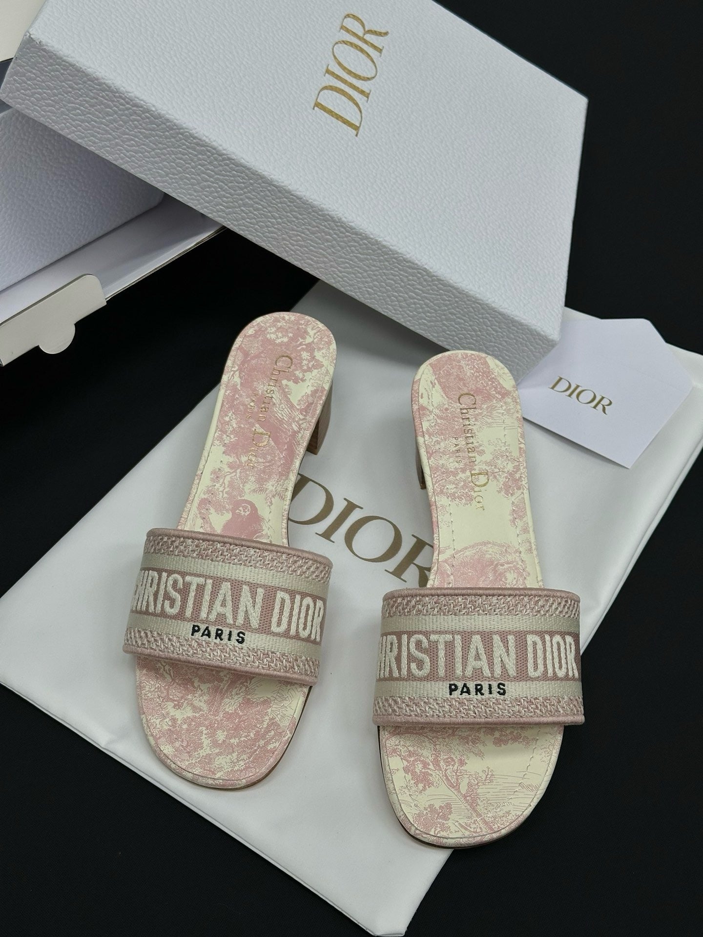 Women's Sunlit Steps Thong Sandals