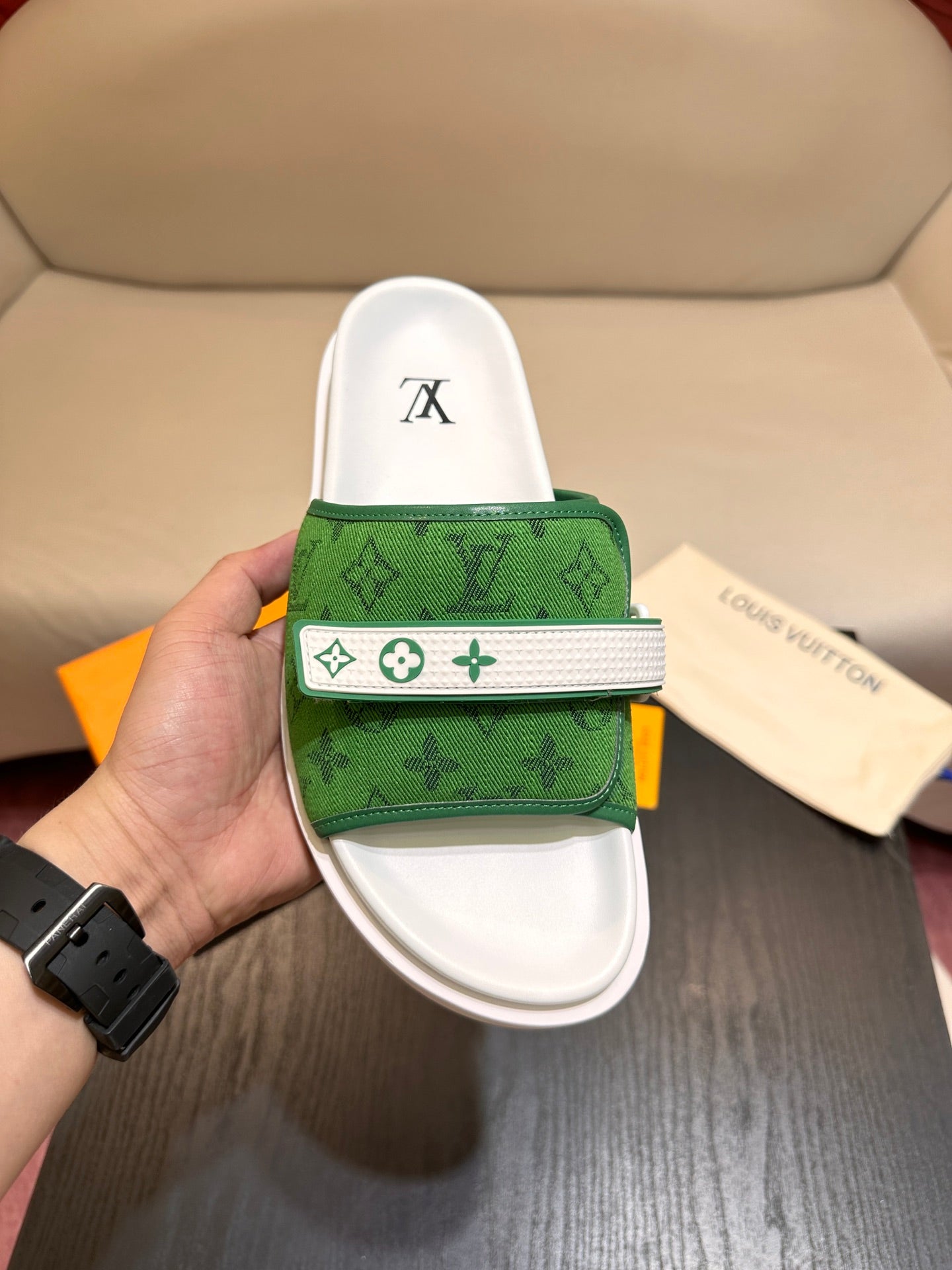 Men's Urban Breeze Single Strap Sandals